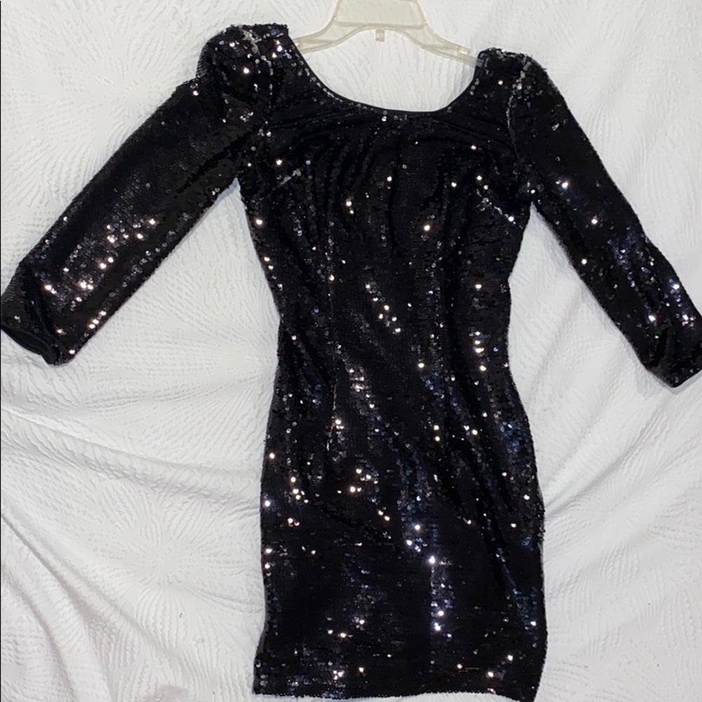 Long sleeve black sequin dress